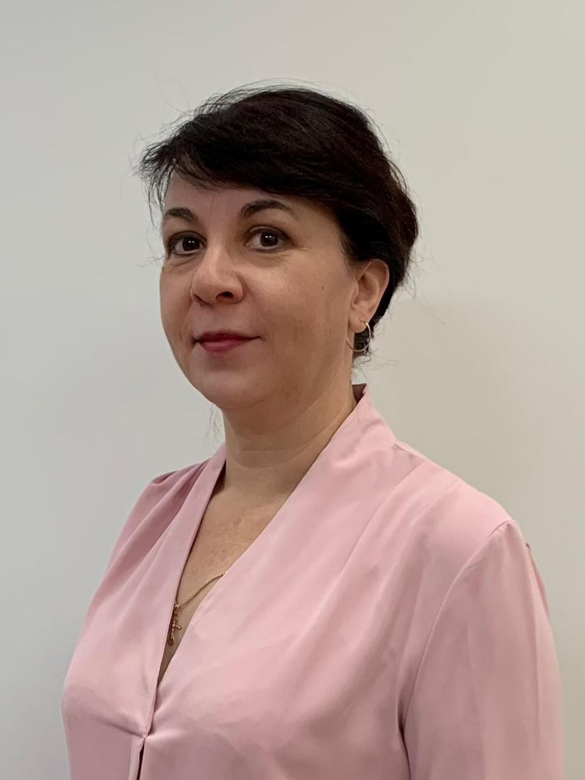 Учитель-логопед Додонова Лариса Анатольевна.